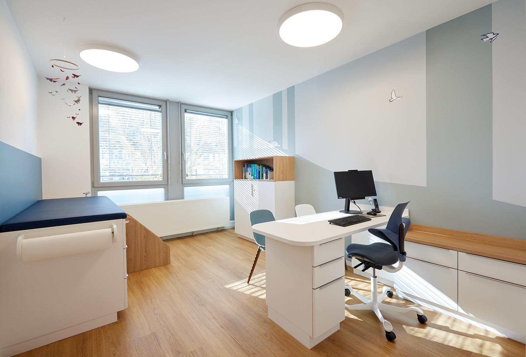 Sprechzimmer Arztpraxis für Kinder